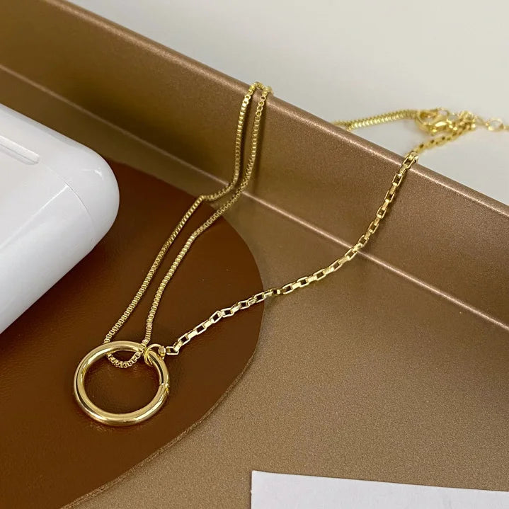 Minimalist Gold Circle Pendant Necklace
