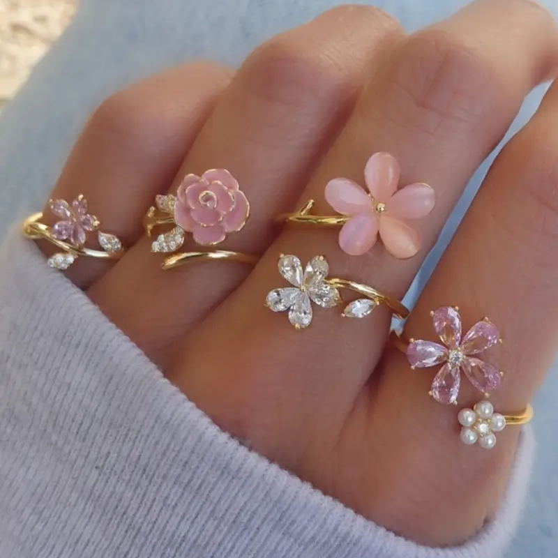 4pc Elegant Rhinestone Ring Set