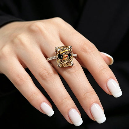Leopard Hat Lady Square Ring